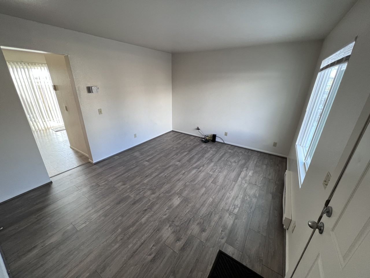 1283 Redwood Cir #5 - Photo 6 of 14