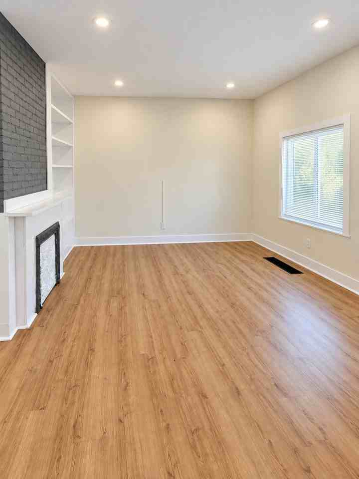 212 21st St #NA - Photo 4 of 17
