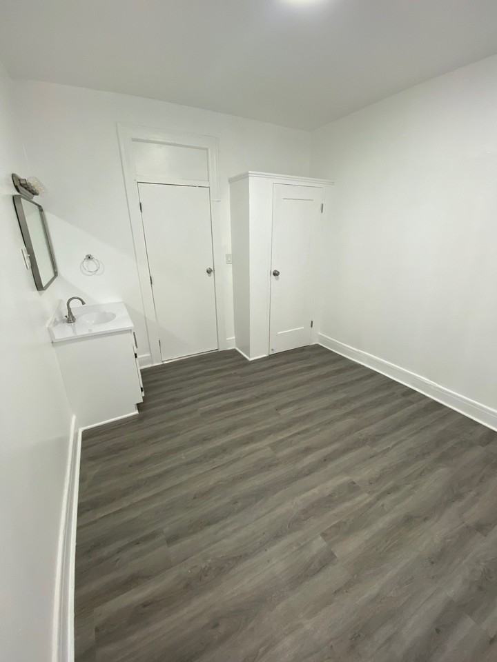 4111 1/2 Gage Ave #6 - Photo 2 of 7