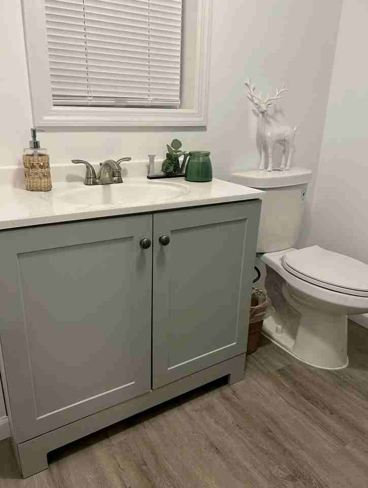 257 E 17th St - Photo 2 of 10