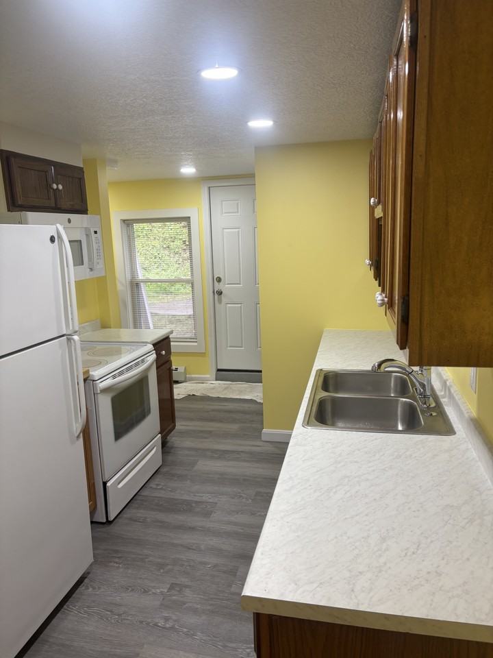 125 State St #1stFL - Photo 4 of 15