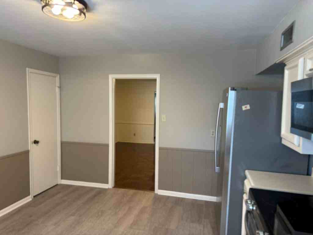 6230 Bandera Ave #A - Photo 2 of 20