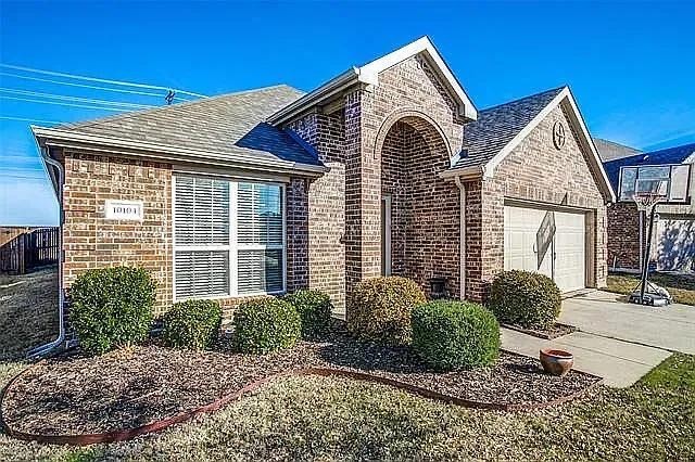 10104 Horseshoe Ln #NA - Photo 2 of 3