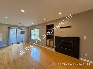 220 Des Plaines Ave #A - Photo 2 of 4