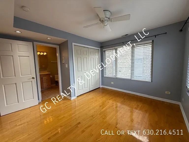220 Des Plaines Ave #A - Photo 3 of 4