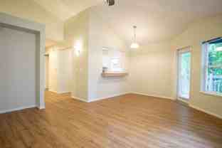 236 Sw Meade St #04 - Photo 1 of 1