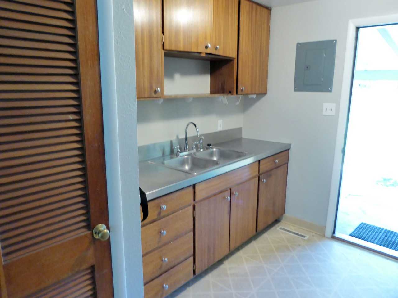 1200 Castlerock Drive - Photo 5 of 14