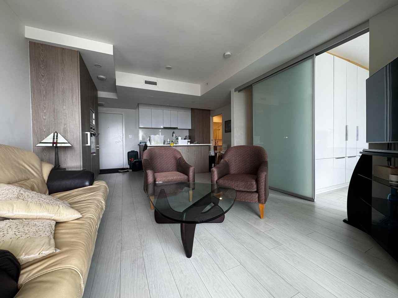 285 East 10th Avenue - Photo 5 of 14