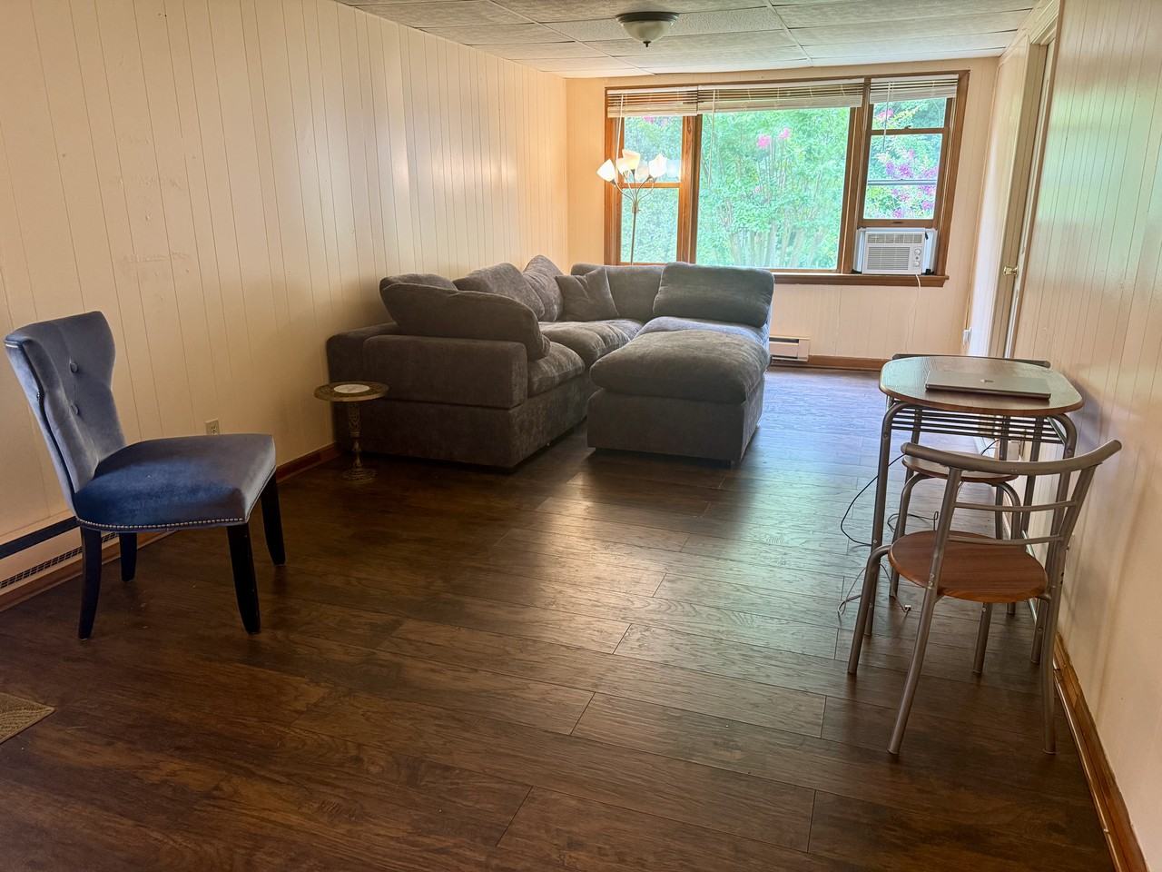 522 N Main St #B - Photo 3 of 15
