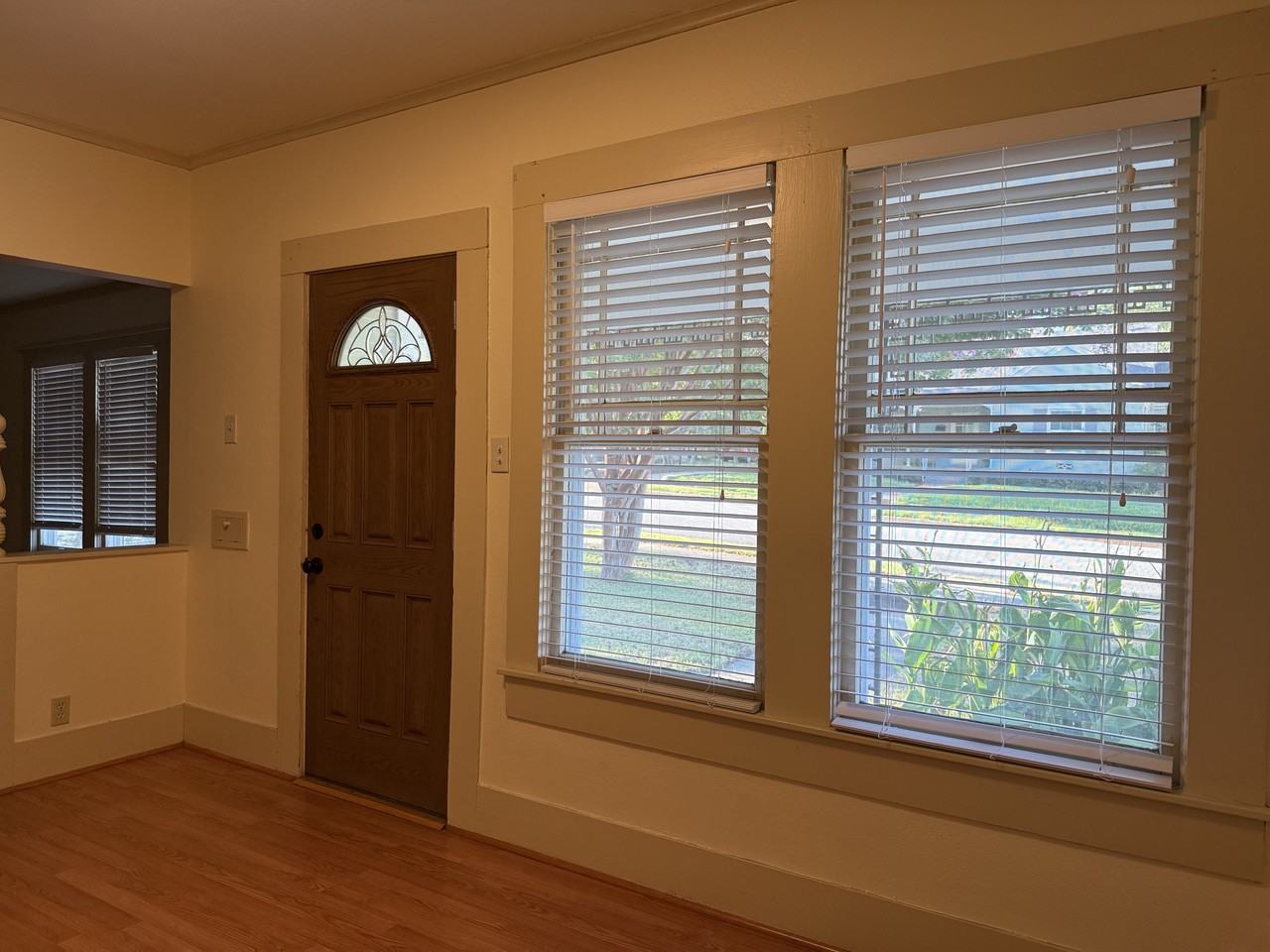 521 E Charnwood St #NA - Photo 5 of 32