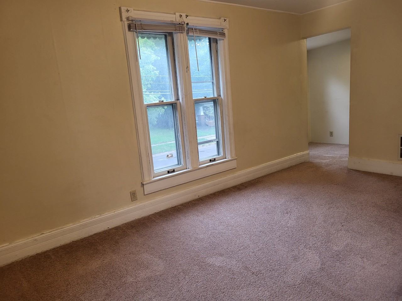 306 Douglas Ave #2 - Photo 6 of 12