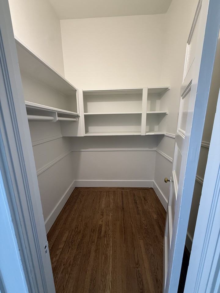2011 Vallejo St #4 - Photo 5 of 20