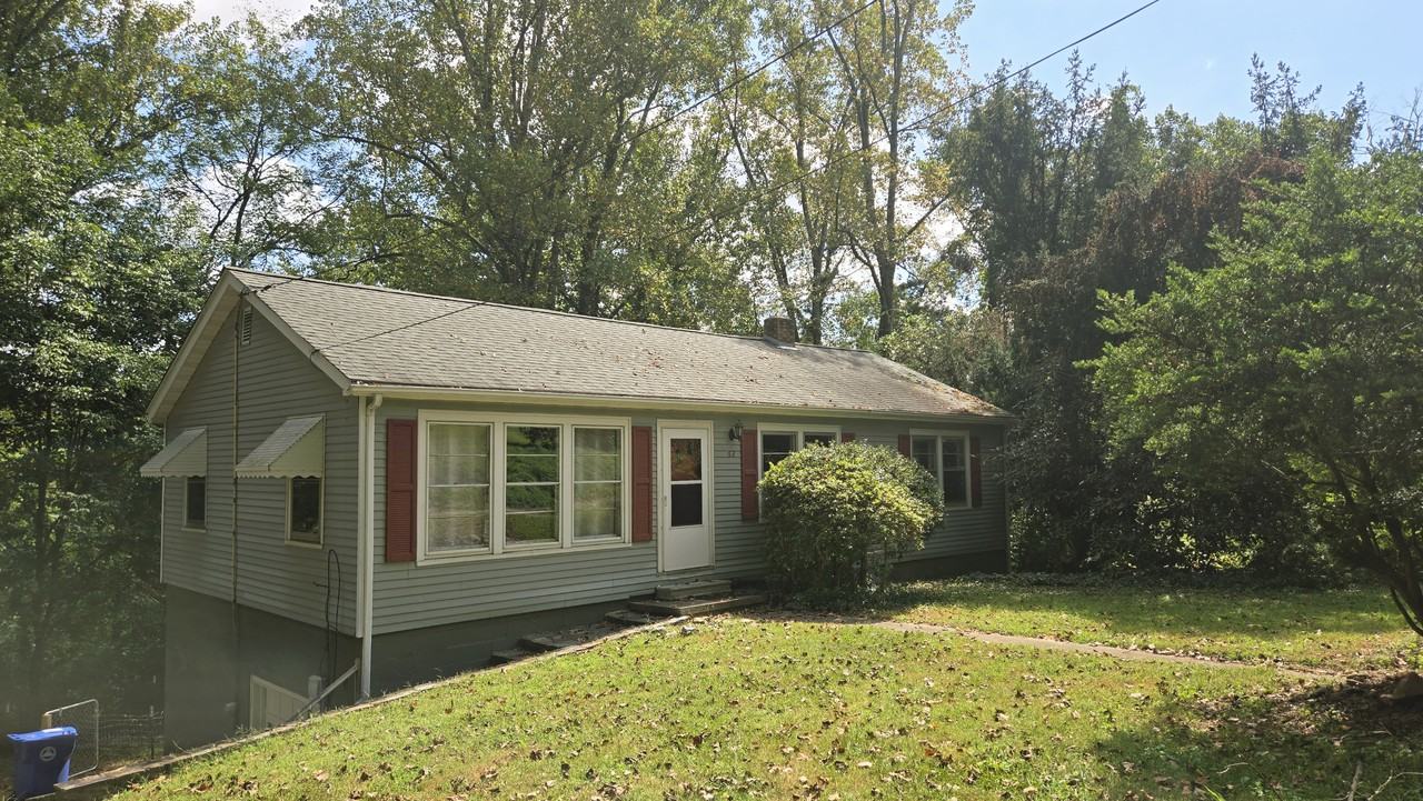 62 Saint Dunstans Rd #NA - Photo 2 of 48