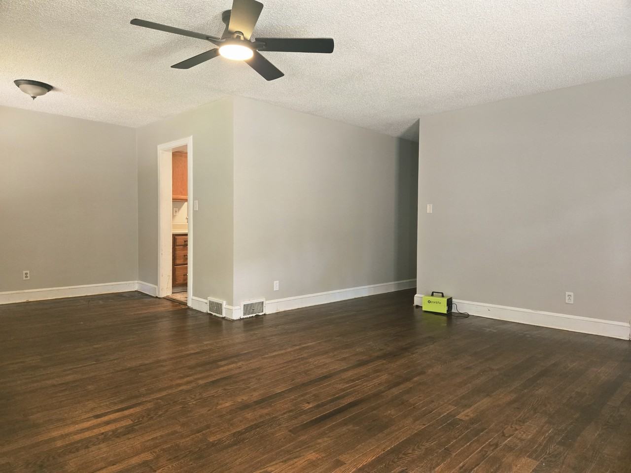 62 Saint Dunstans Rd #NA - Photo 6 of 48