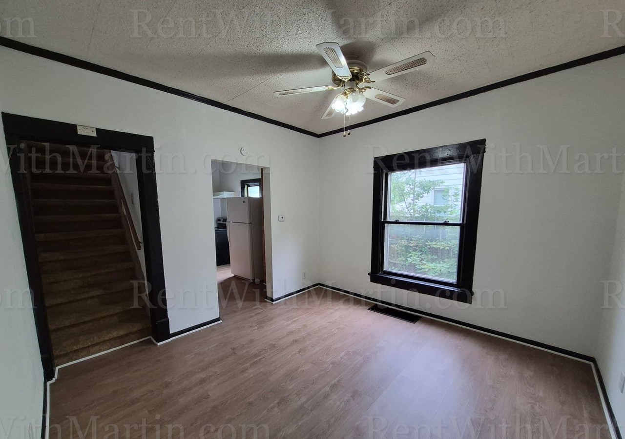 1020 Columbia St - Photo 3 of 22
