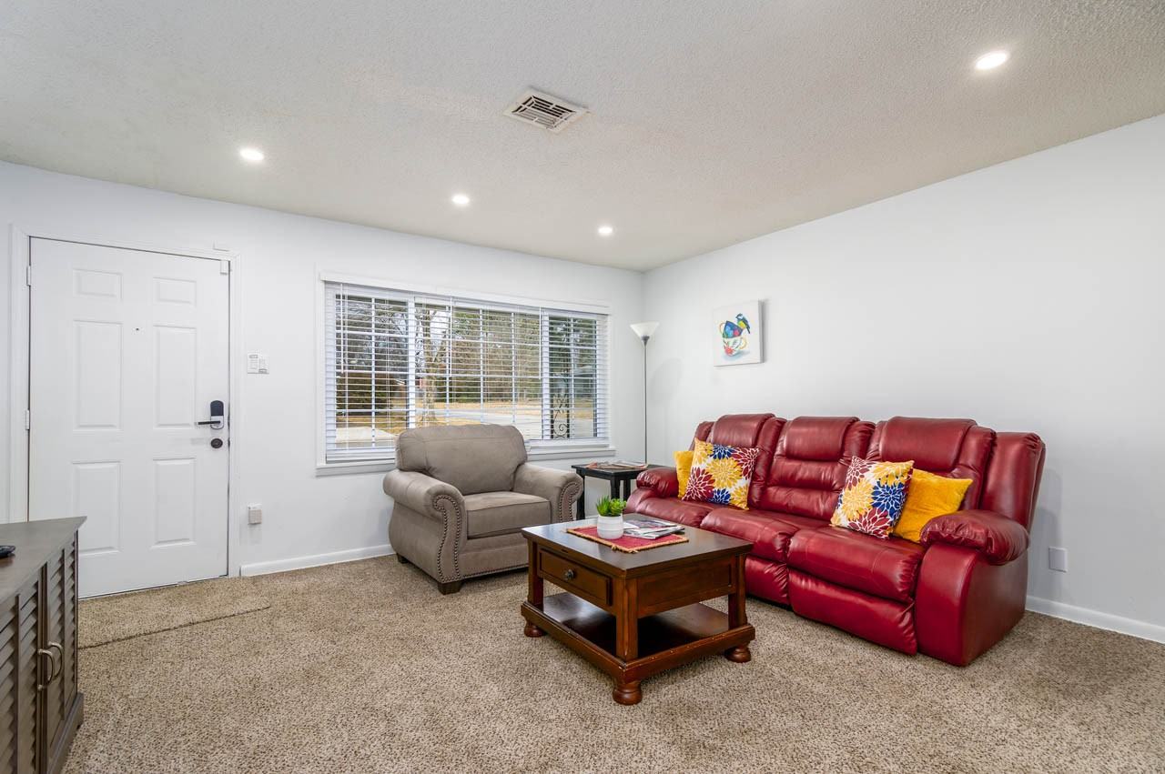 501 Hayes St #NA - Photo 3 of 32