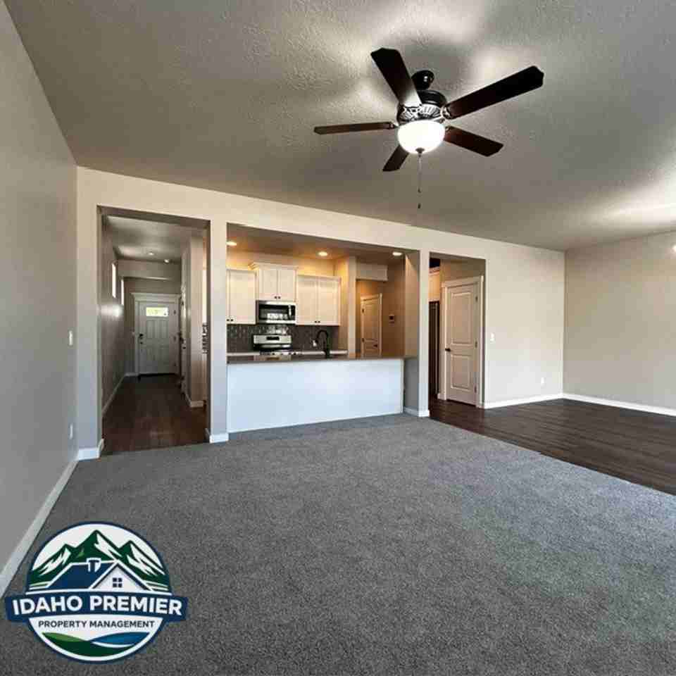 2052 E Sharptail St - Photo 4 of 28