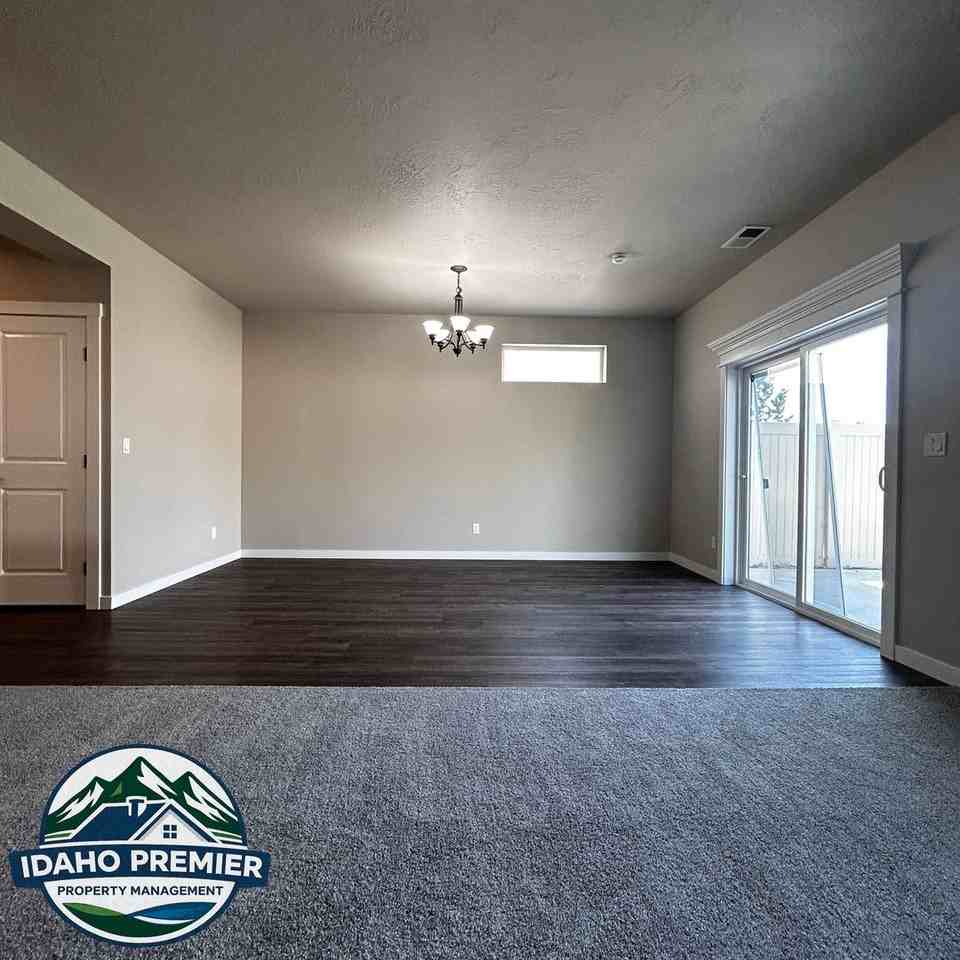 2052 E Sharptail St - Photo 5 of 28