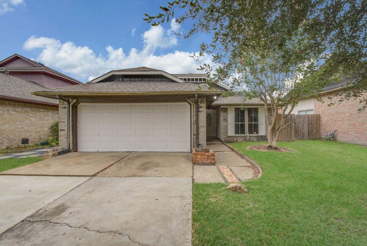 6823 Puerta Vista Ln - Photo 2 of 41