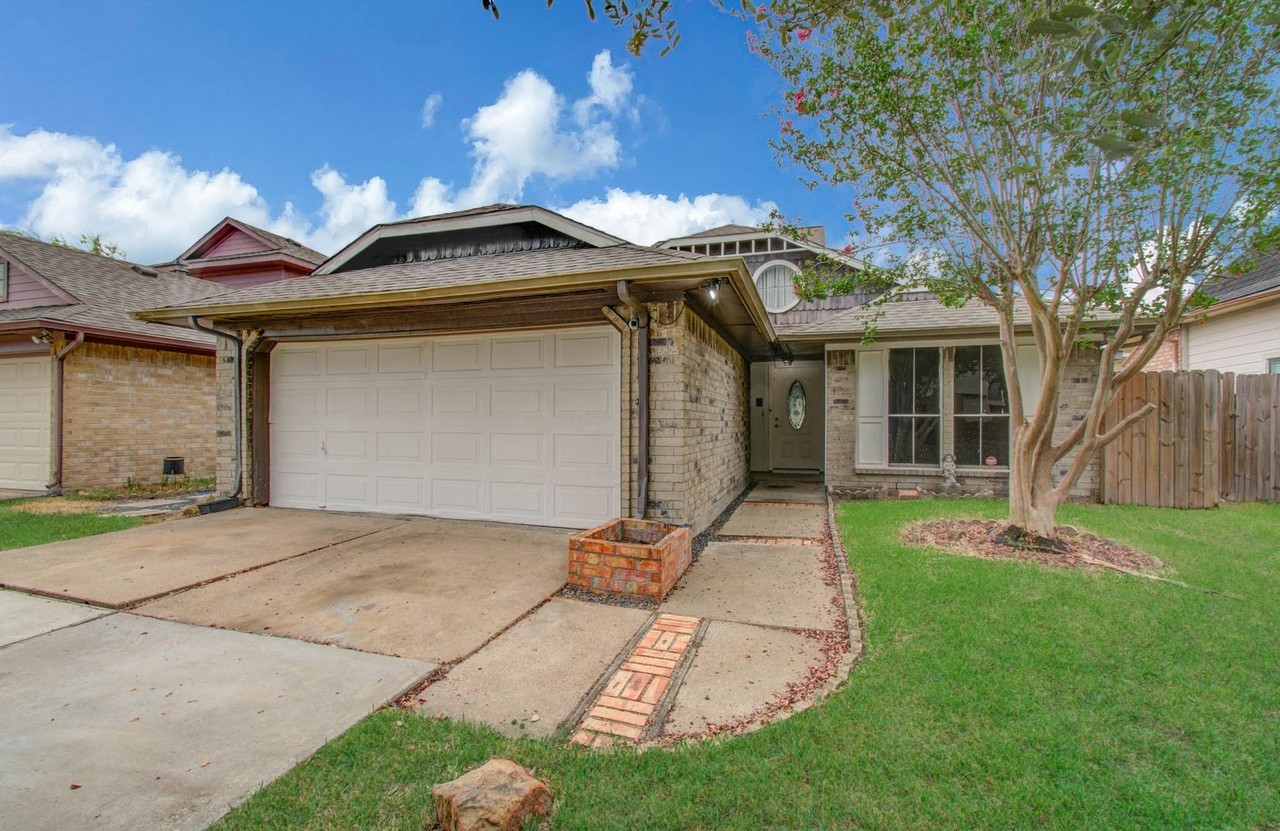 6823 Puerta Vista Ln - Photo 3 of 41
