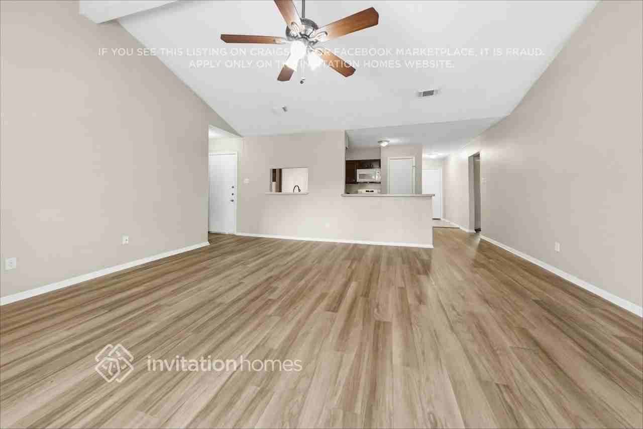 4226 Burkegate Dr - Photo 5 of 20