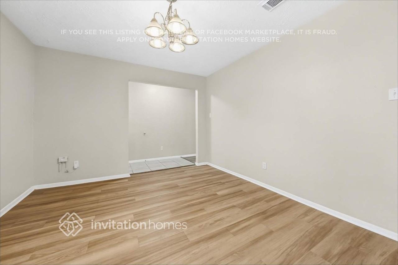 4226 Burkegate Dr - Photo 6 of 20