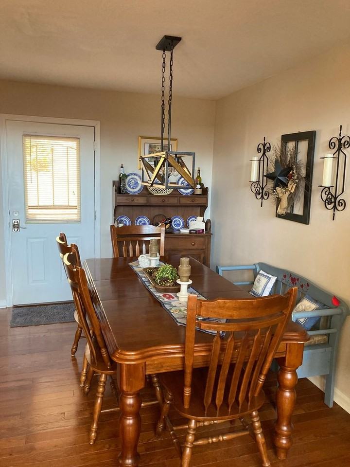 872 Mountainside Dr - Photo 6 of 28