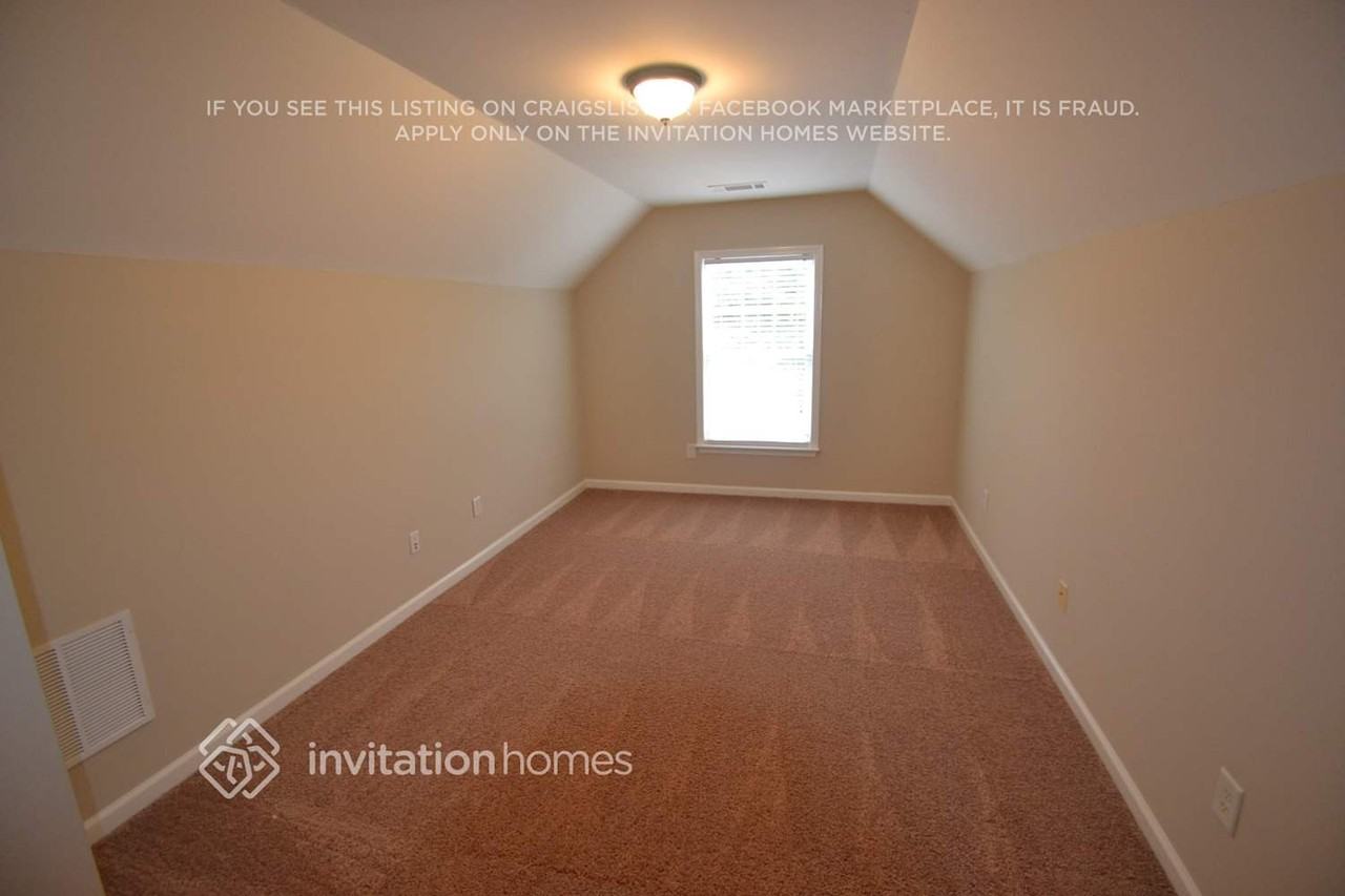 3961 Triton Ives Dr - Photo 2 of 5