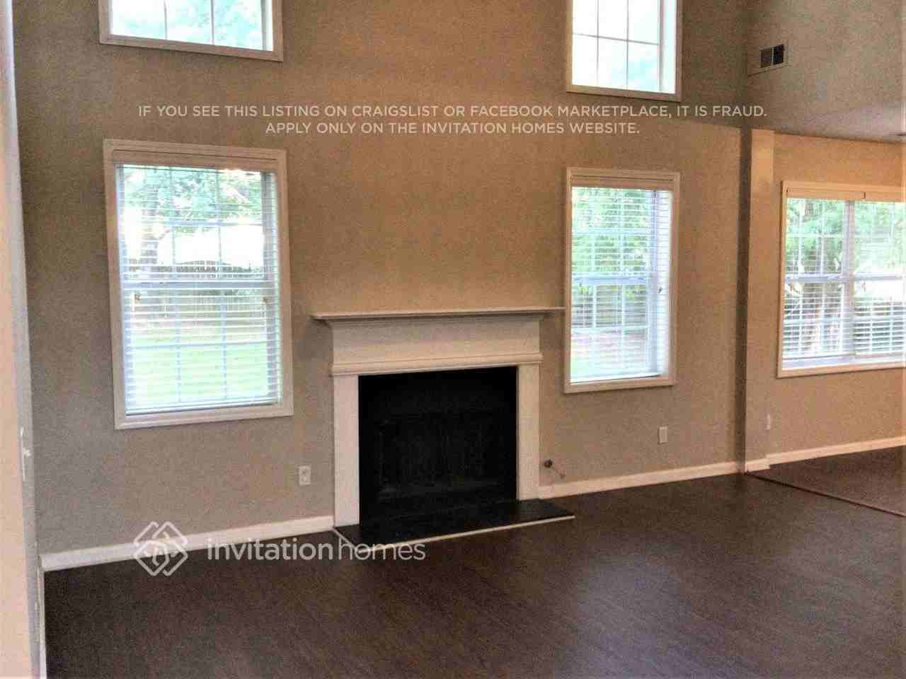 1879 Eveningside Way Nw - Photo 3 of 17
