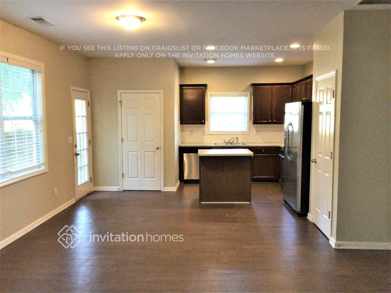 1879 Eveningside Way Nw - Photo 5 of 17