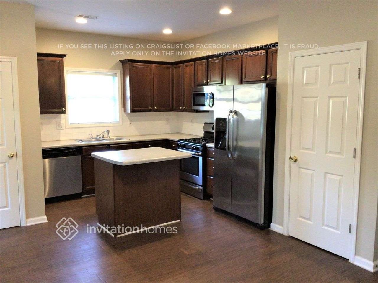 1879 Eveningside Way Nw - Photo 6 of 17