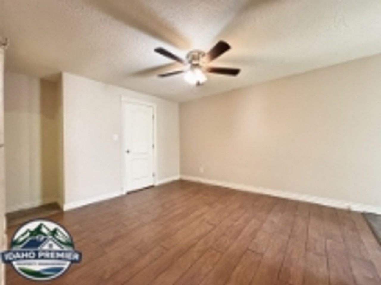 1472 W Storey St - Photo 6 of 12