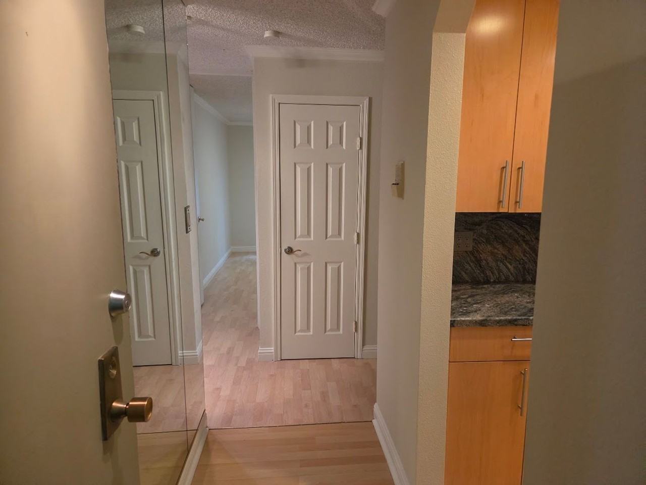 1112 Shelter Creek Ln - Photo 5 of 8
