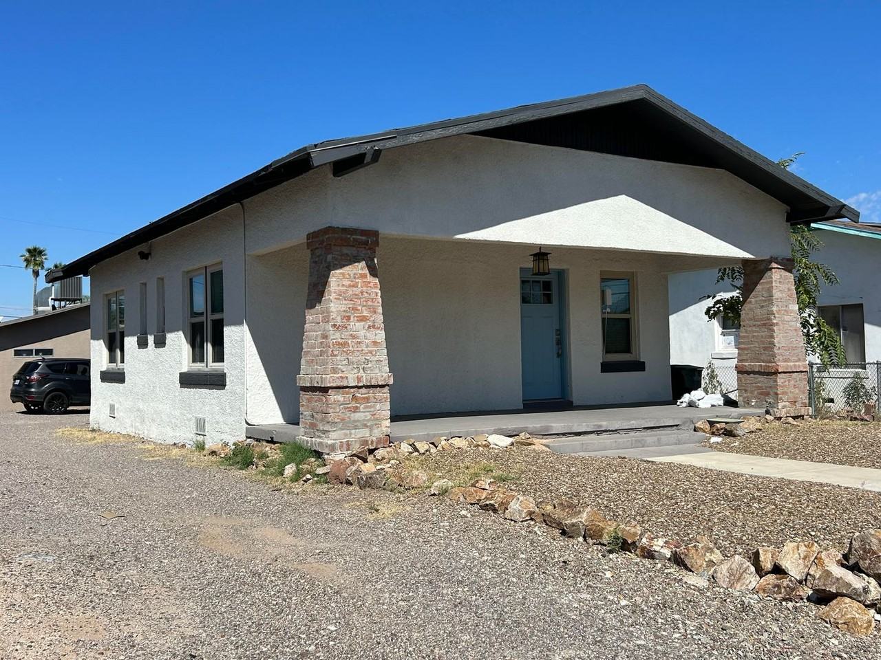 1333 N. Park Ave. - Photo 2 of 41