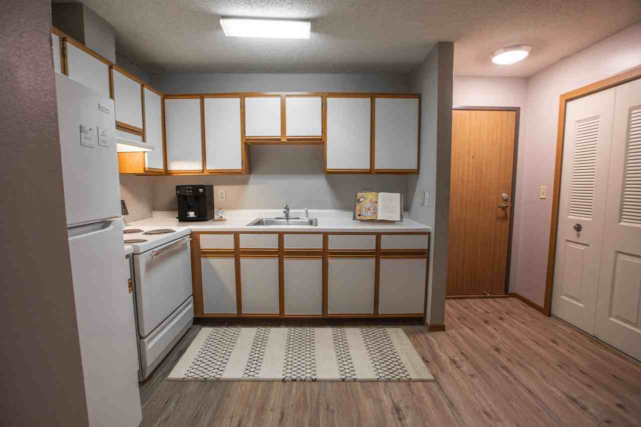 1910 Roosevelt Dr - Photo 3 of 6