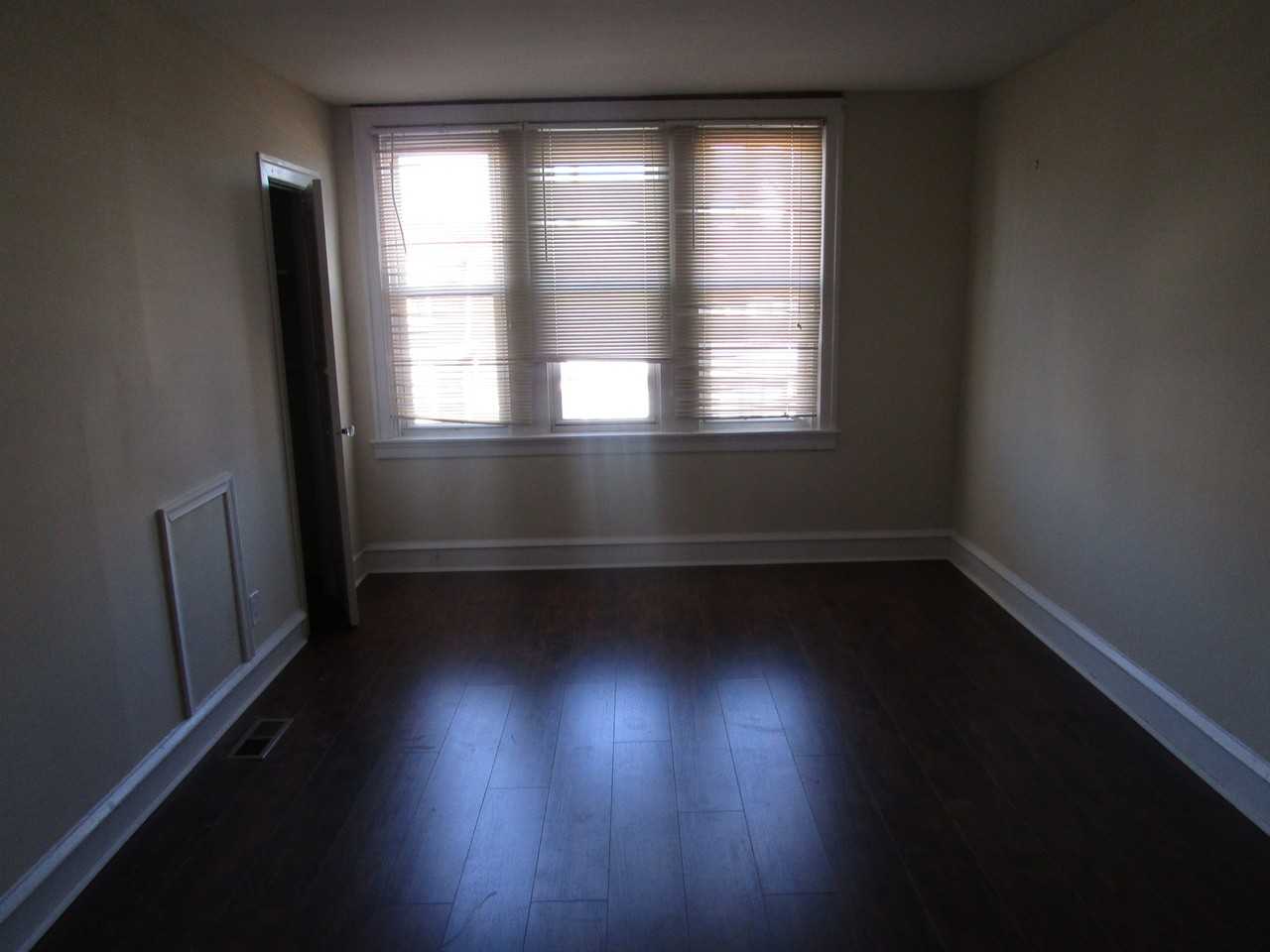 1914 Ashley St - Photo 2 of 7