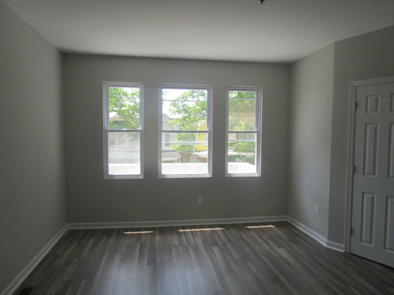 6253 Magnolia St - Photo 4 of 10