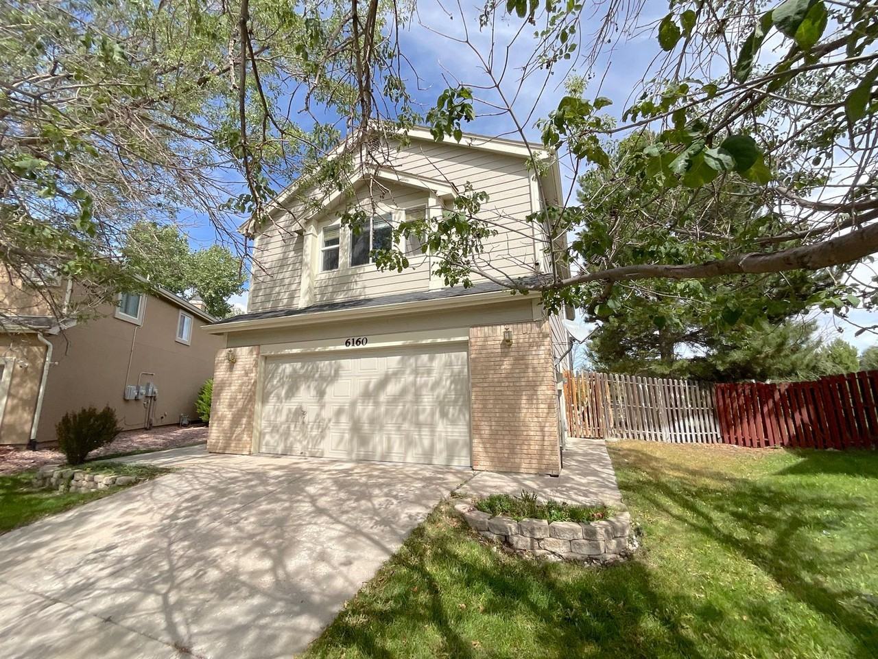 6160 Jaffee Ct - Photo 3 of 46