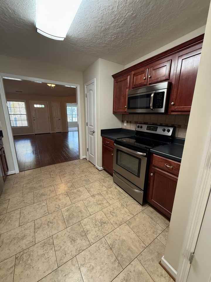 43 Embecca Lndg - Photo 5 of 19