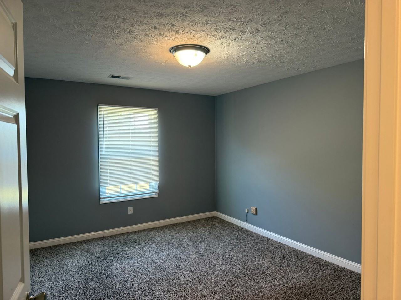 186 Applewood Ln - Photo 7 of 12