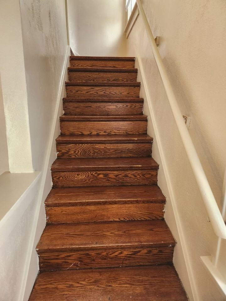 1101 Elmwood Ave - Photo 7 of 10