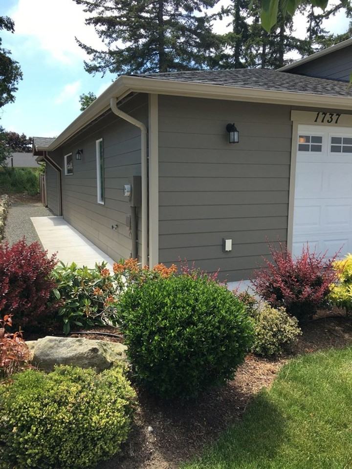 1737 Sw Stremler Dr - Photo 3 of 39
