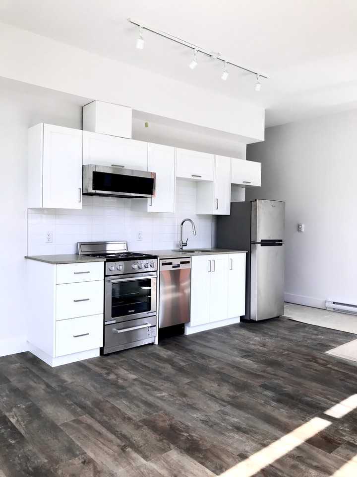 Luci's Place - Photo 7 of 13