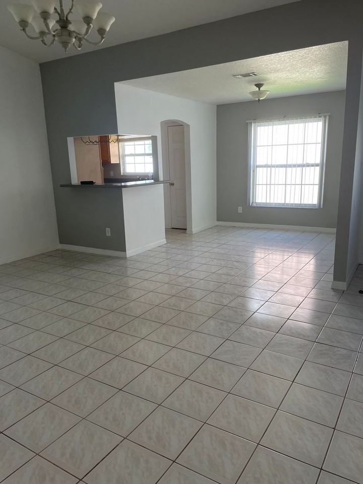 12788 Majorama Dr - Photo 4 of 18