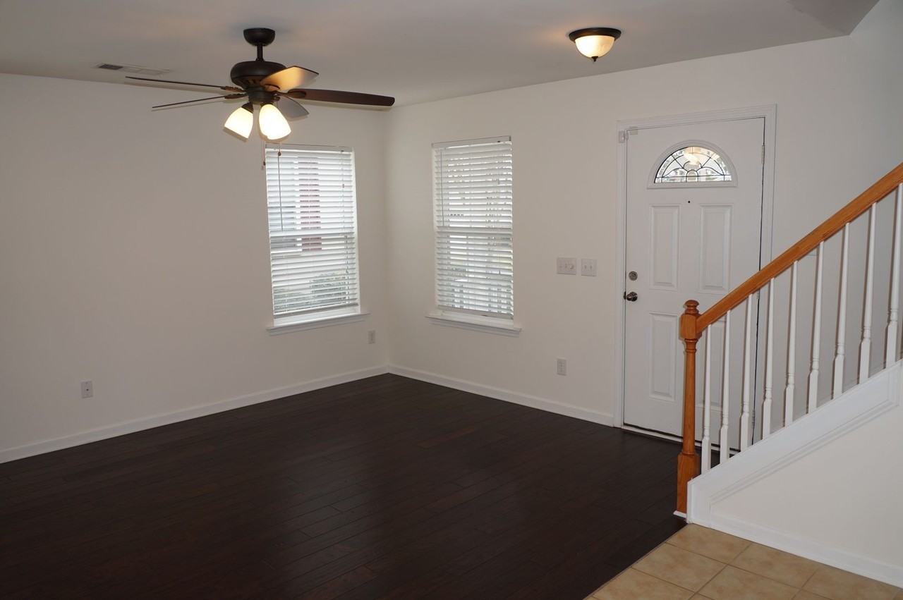 411 Chatooga Ln - Photo 2 of 14