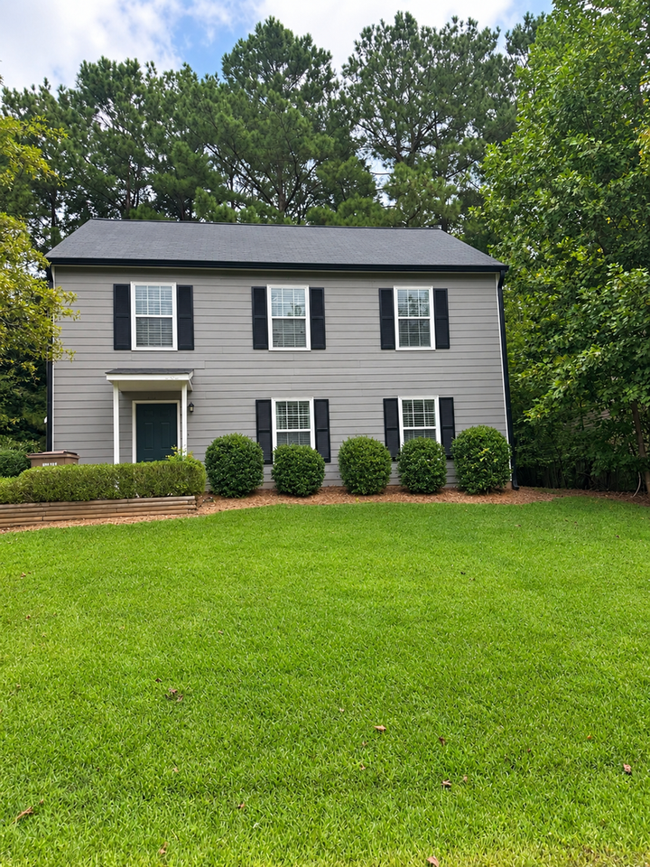 4737 Victoria Dr