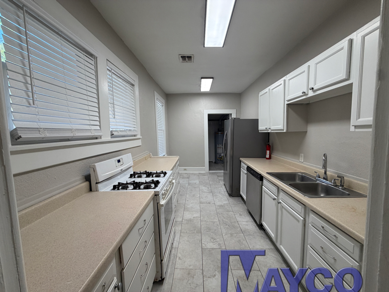 238 Washington St - Photo 2 of 13