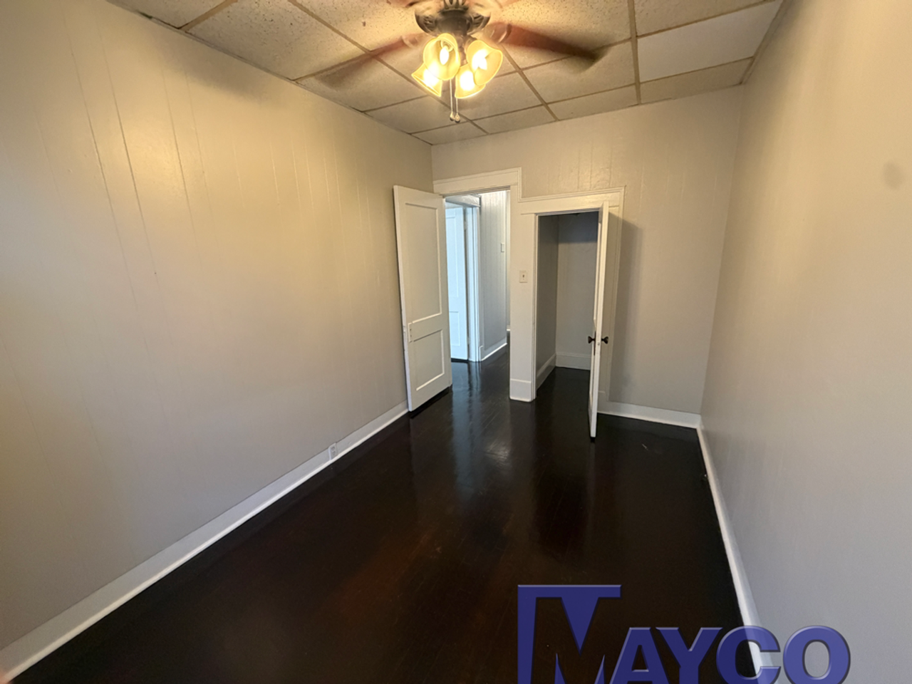 238 Washington St - Photo 4 of 13