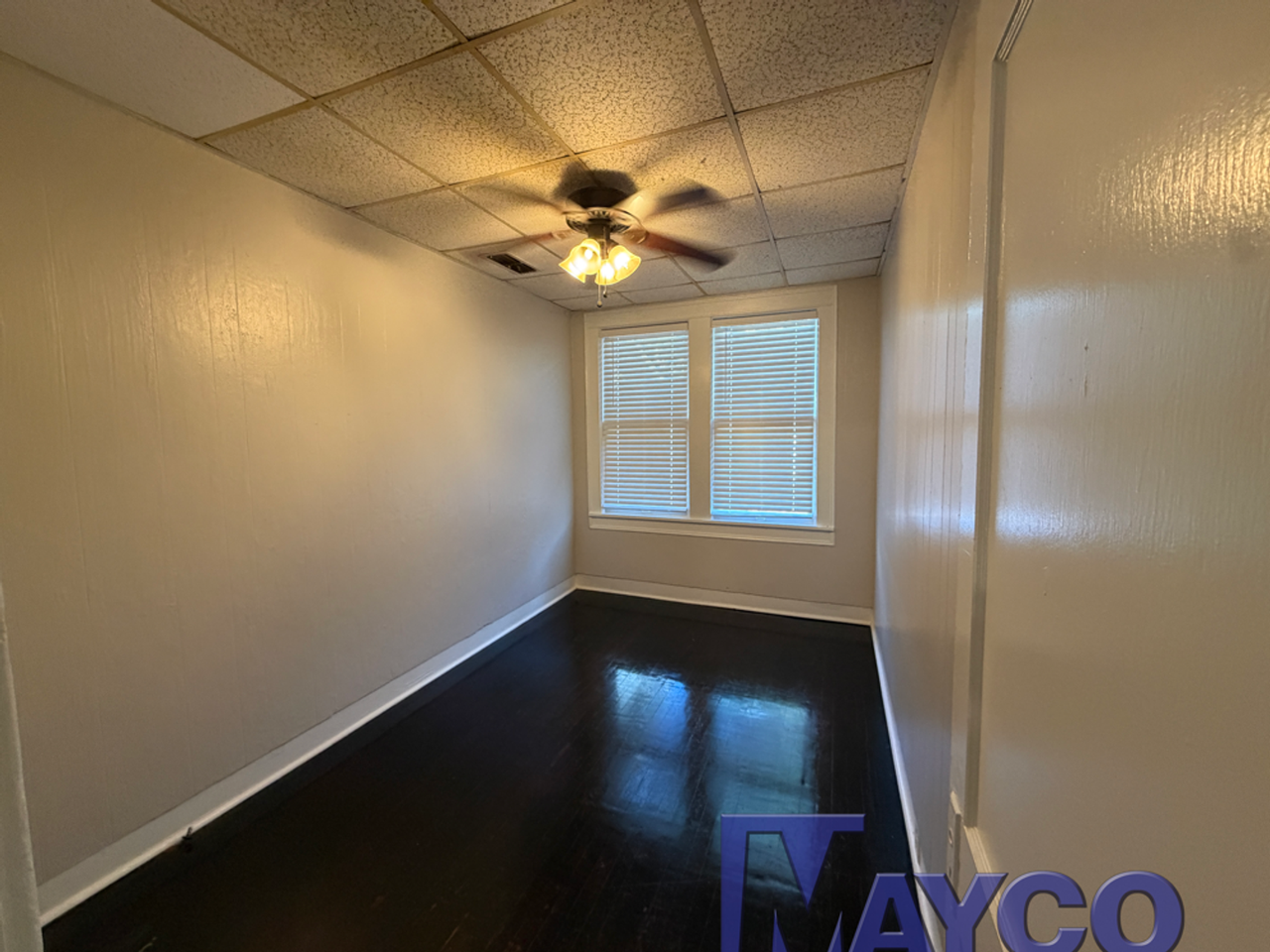 238 Washington St - Photo 5 of 13