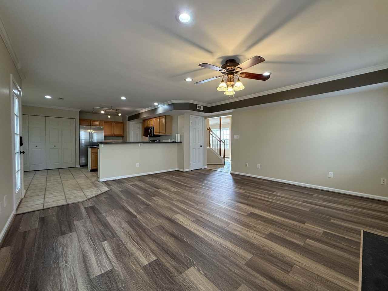 221 Sherbrooke Dr - Photo 7 of 17